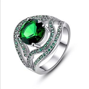 💥NEW💥Emerald Quartz 14k white Gold filled ring